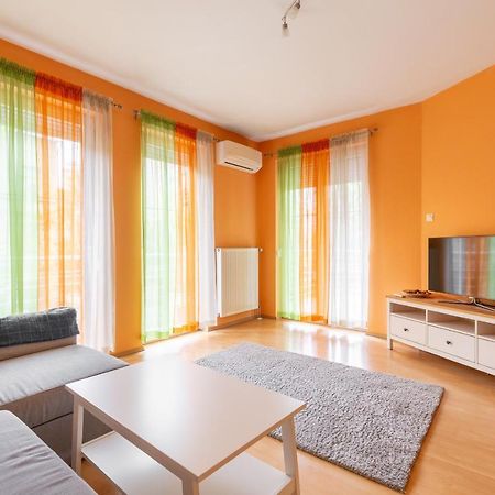 M36 Mester Apartment بودابست المظهر الخارجي الصورة