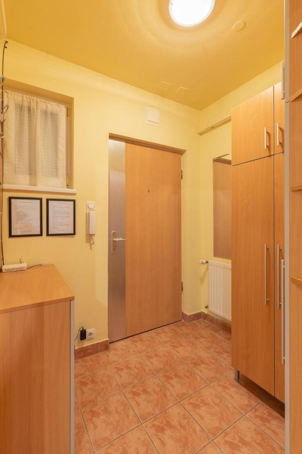 M36 Mester Apartment بودابست المظهر الخارجي الصورة